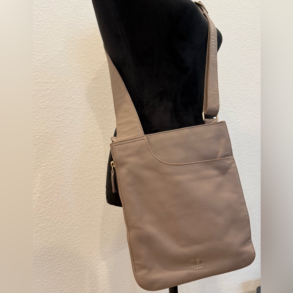 RADLEY LONDON Beige Crossbody Bag